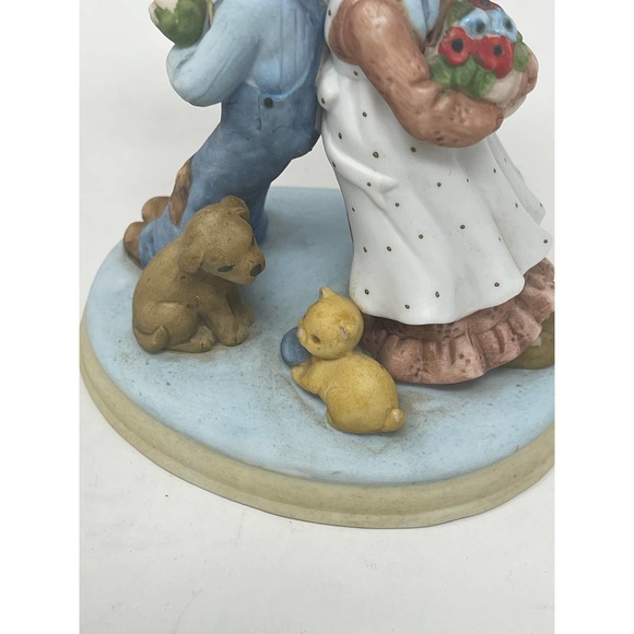 1978 Holly Hobbie Designers Collection Loving Ways Figurine - Picture 3 of 8